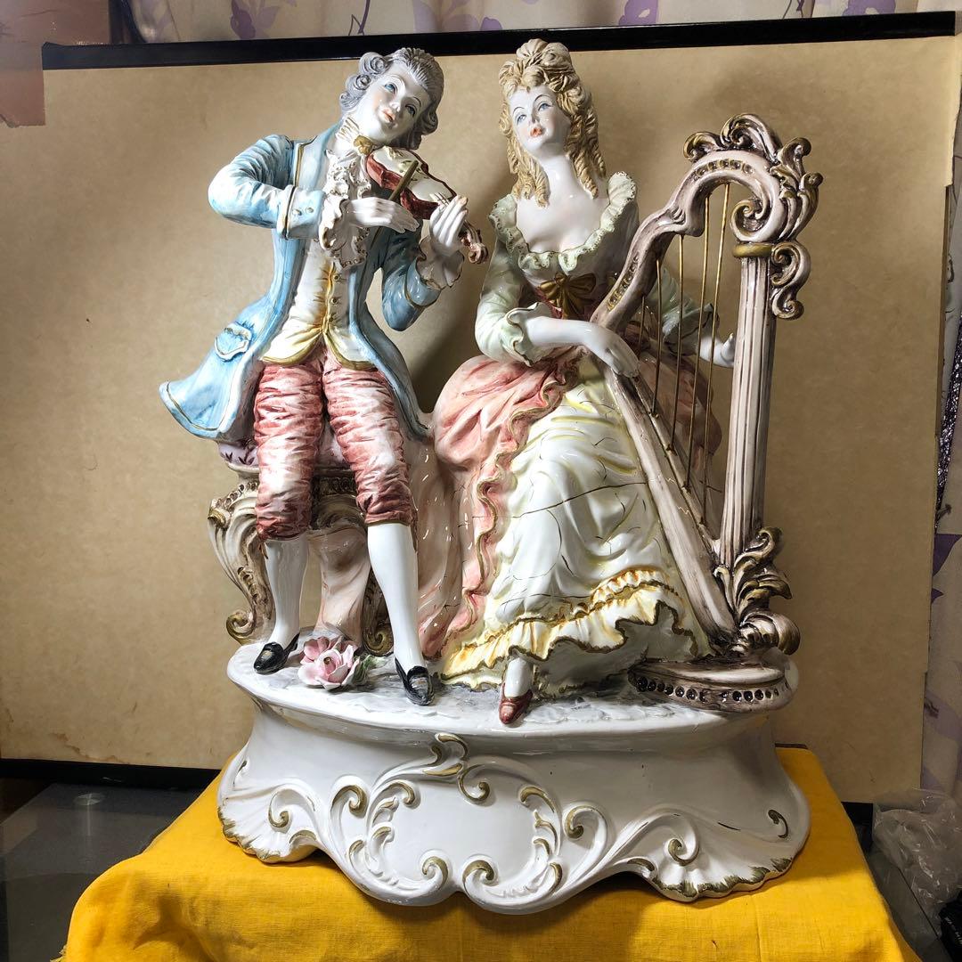 特大イタリア陶磁器製置物