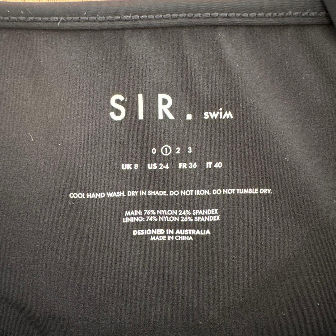 SIR. ブラックワンピース水着