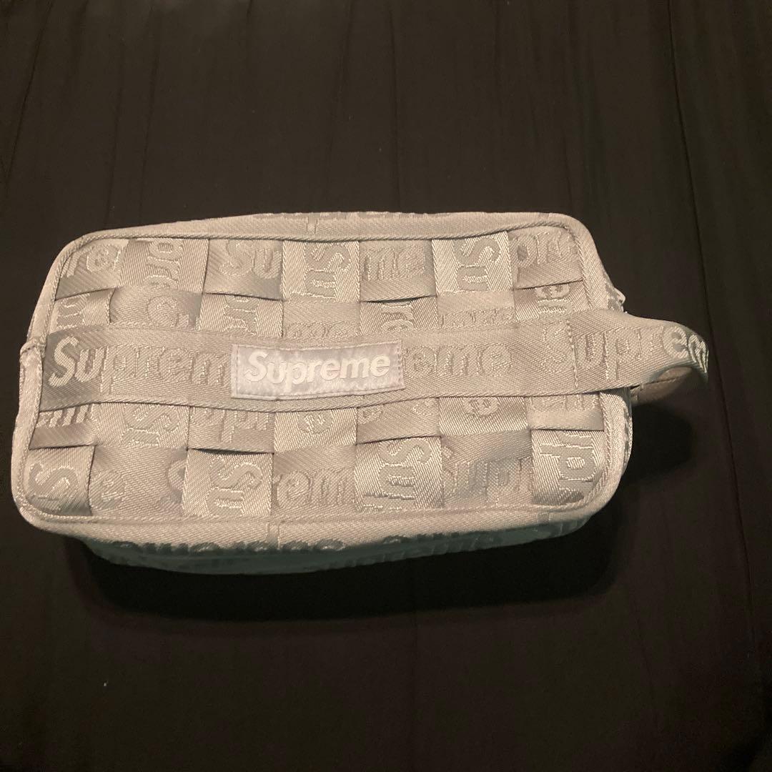 Supreme グレー メッシュポーチ　グリーン