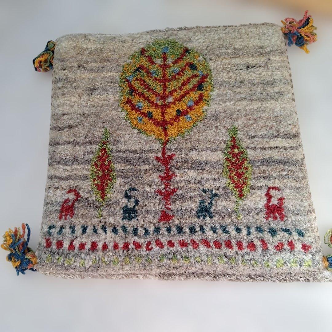 ペルシャ　ギャッベ　ミニマット 38×39.5 丸い葉　糸杉　グレー