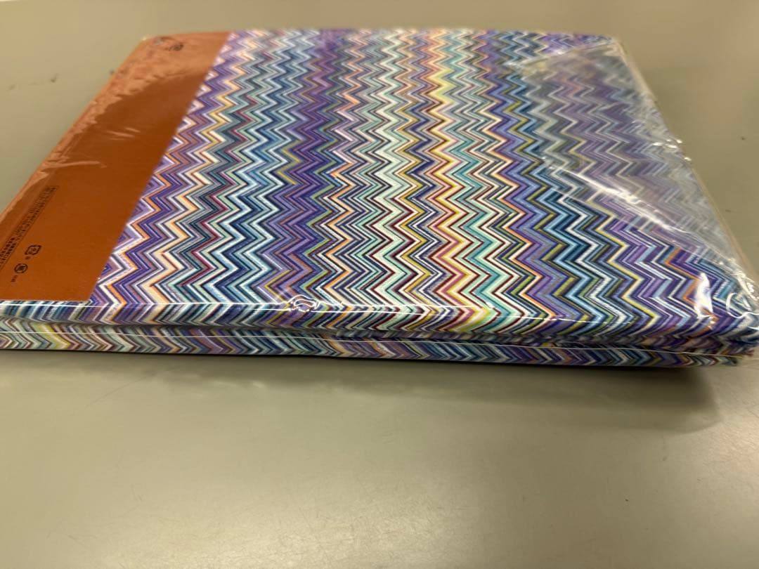 Missoni ミッソーニ 掛け布団カバー ジグザグ模様、マルチカラー