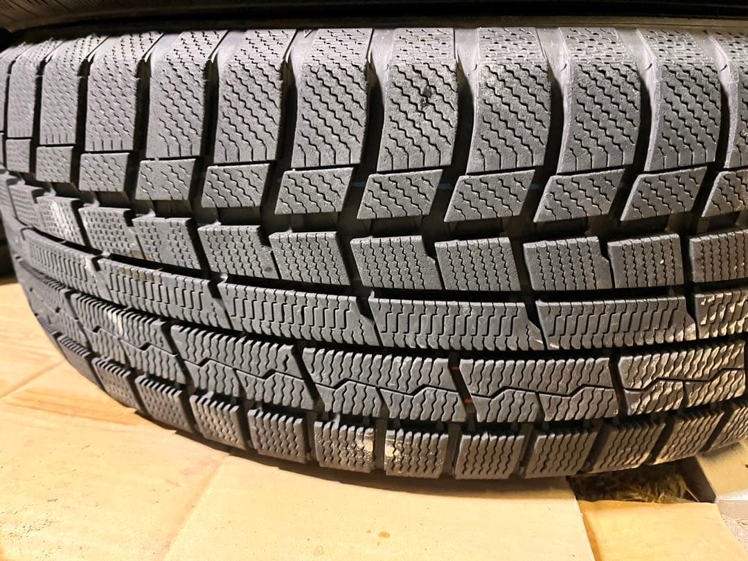 225/60R18 TOYO スタッドレス　4本セット