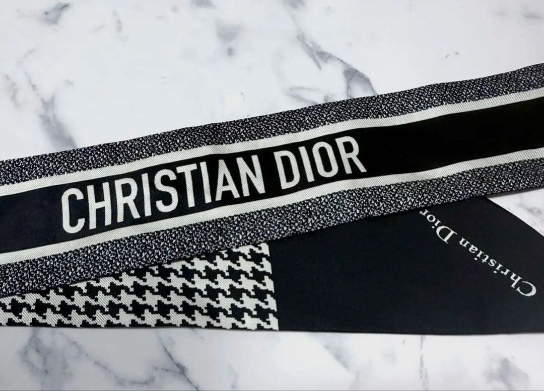 dior ディオール 30 Montaigne ミッツァ スカーフ