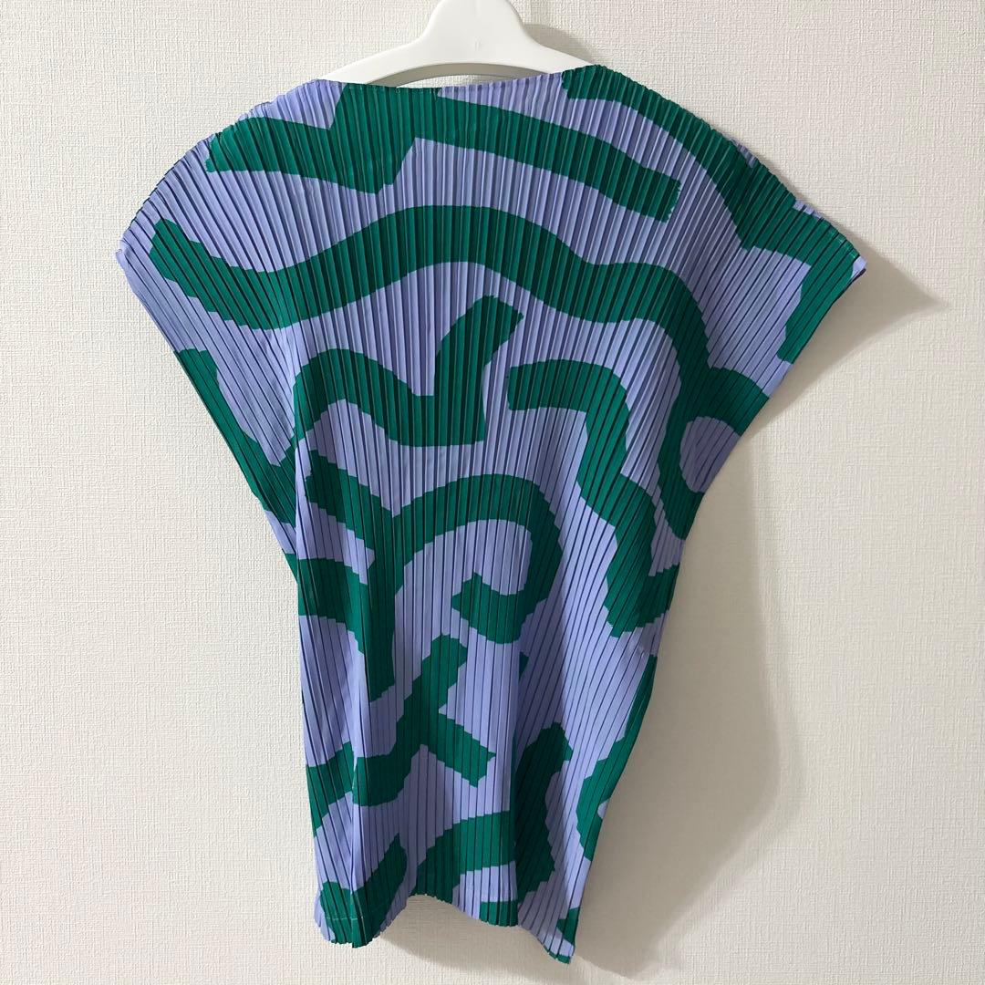 新品タグ付 ISSEY MIYAKE イッセイミヤケ 半袖 プリーツ カットソー