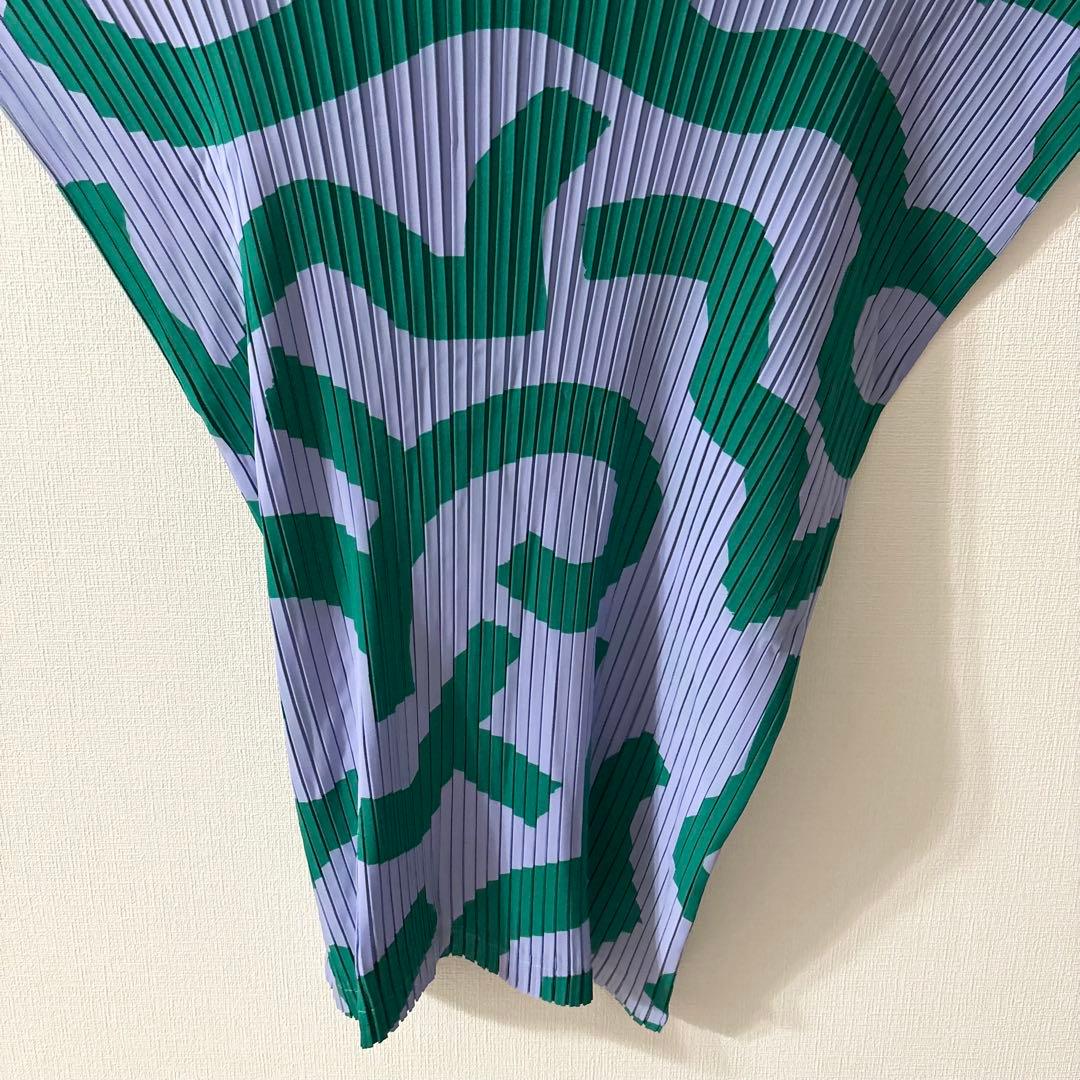 新品タグ付 ISSEY MIYAKE イッセイミヤケ 半袖 プリーツ カットソー