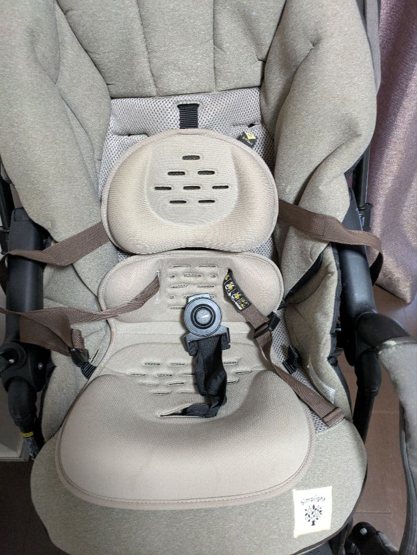 Combi　ベビーカー　スゴカルα4キャス　エッグショック Simplight