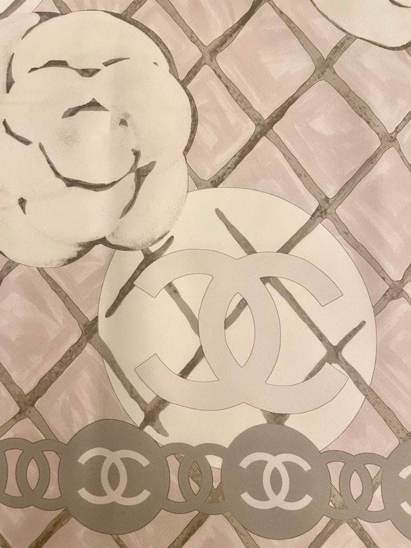 CHANEL カメリア　ピンクスカーフ