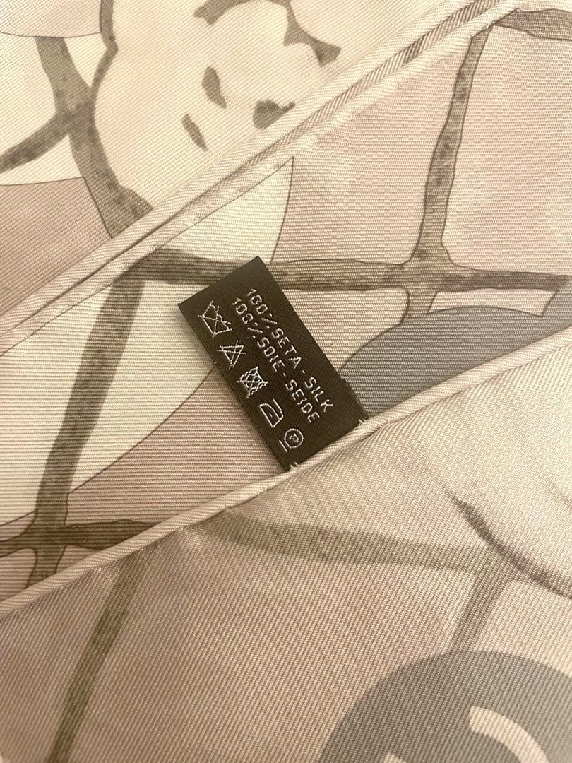 CHANEL カメリア　ピンクスカーフ