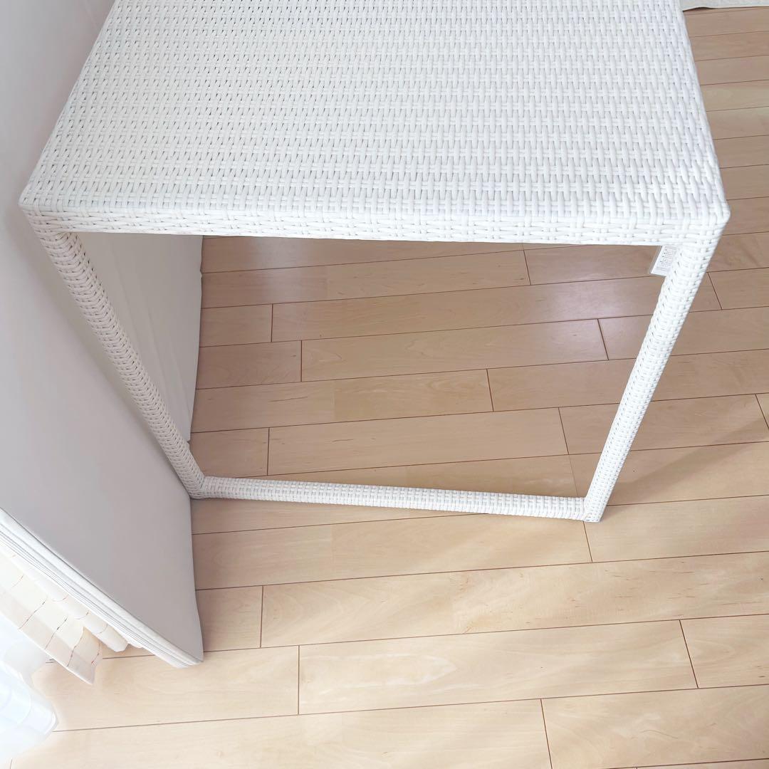 タカショー　ホワイトラタン調　人工ラタン　ガーデンテーブル　未使用品　タグ付き