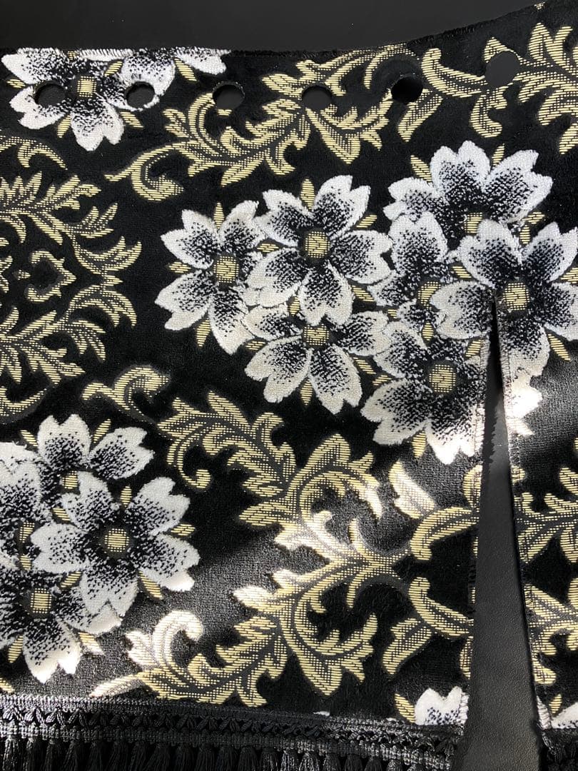 いすゞ　フォワード07 室内アクセサリー　和柄　雅の桜　中古品