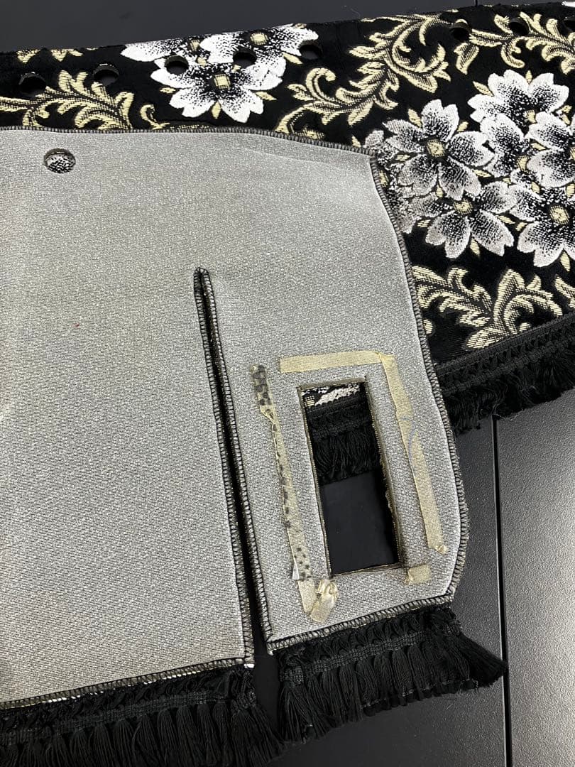いすゞ　フォワード07 室内アクセサリー　和柄　雅の桜　中古品