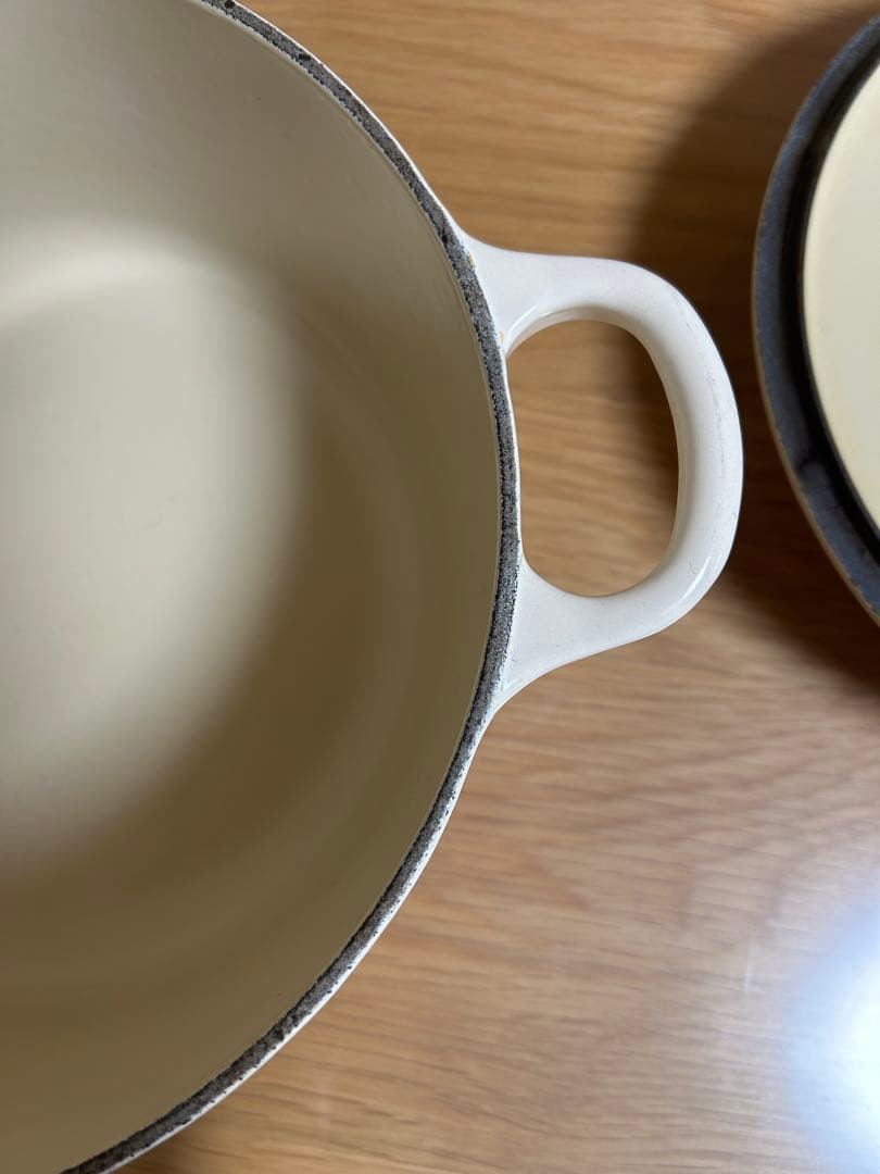 LE CREUSET ル・クルーゼ　ベージュ　両手鍋 22cm