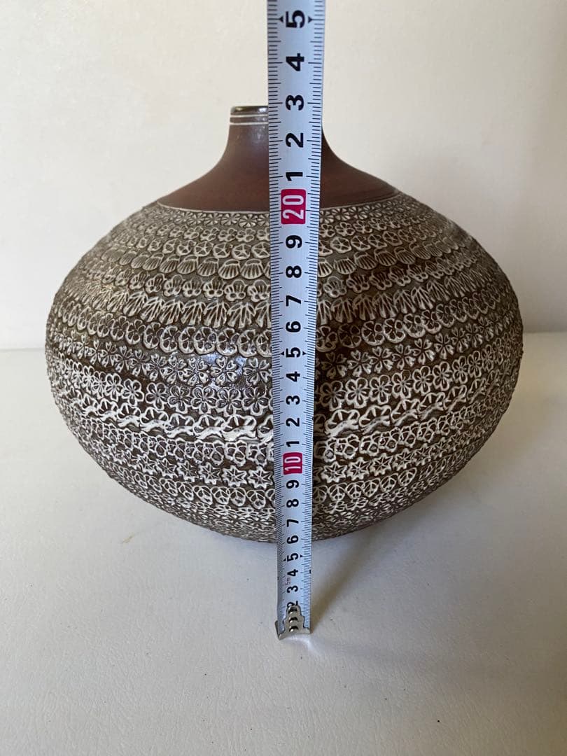 花器　陶器　三島焼　花瓶　印花模様　工芸品