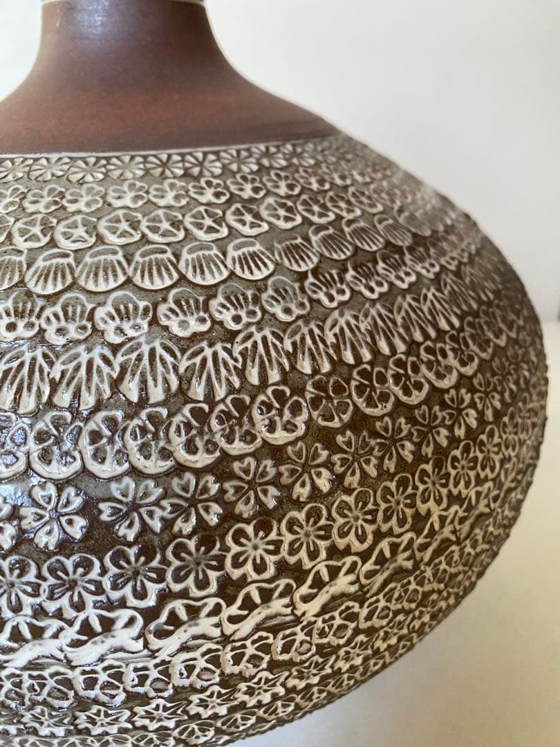 花器　陶器　三島焼　花瓶　印花模様　工芸品