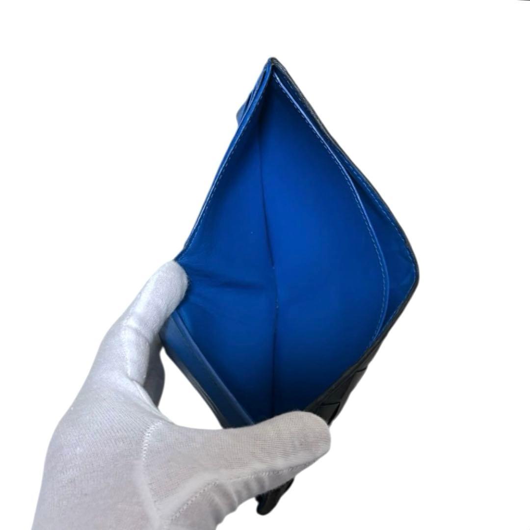 人気　ボッテガヴェネタ　折り財布　バイカラー　フラップ　マキシイントレチャート