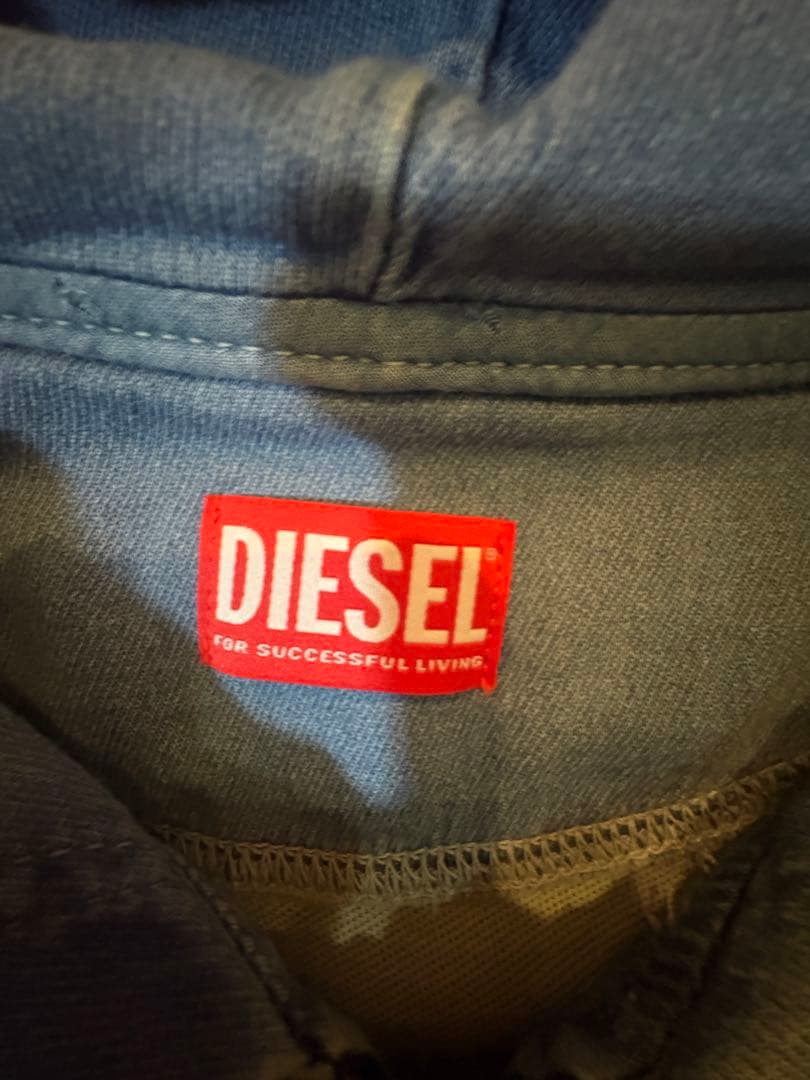 DIESEL ライトブルー ジップアップパーカー