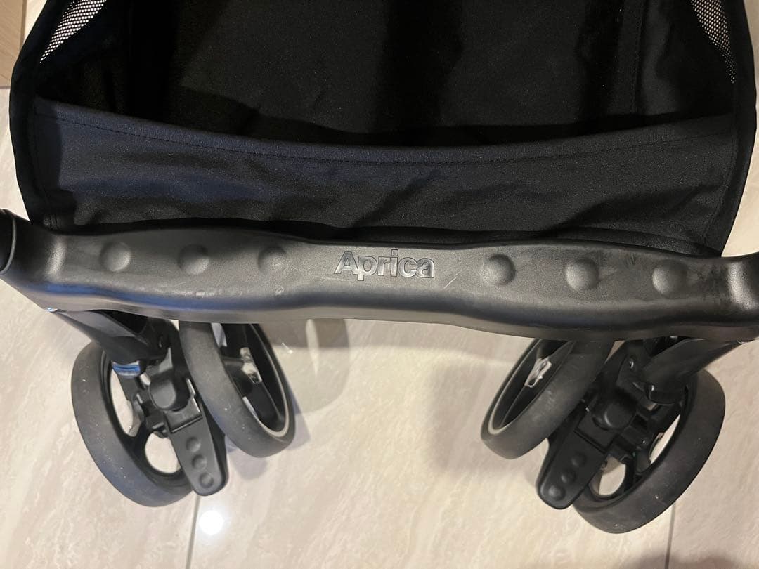 アップリカ ラクーナビッテクッション LUXUNA B CSN 2023年モデル