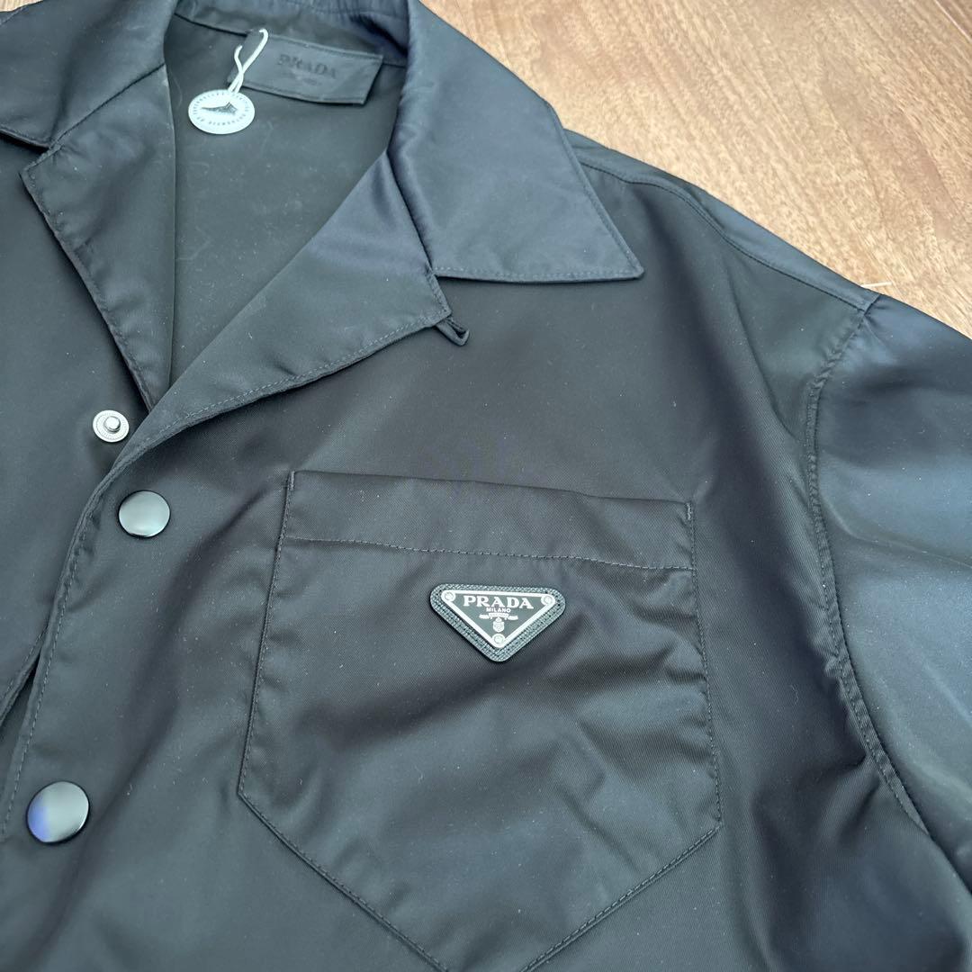 PRADA ブラック 半袖シャツ Mサイズ