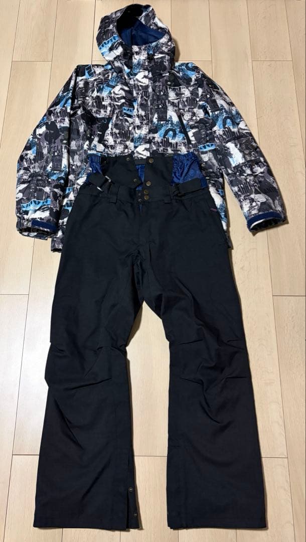 スキー　スノボ　ウェア