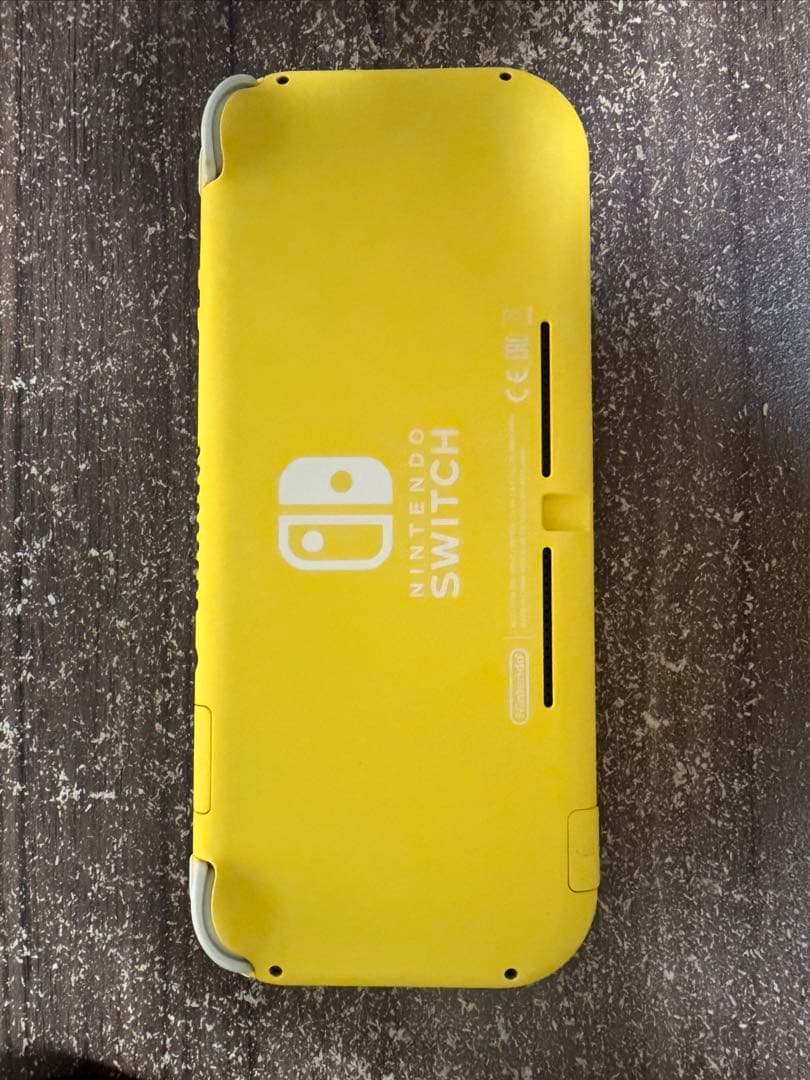 白*樺様 Nintendo Switch Lite イエロー ケース付き