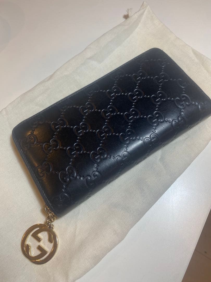 【⚡明日23:59まで値下げ】8800円 GUCCI GGエンボス長財布