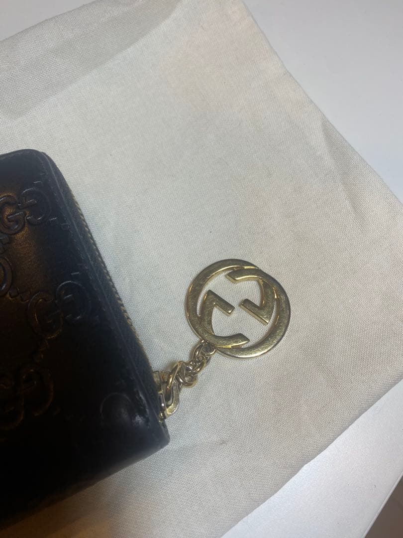 【⚡明日23:59まで値下げ】8800円 GUCCI GGエンボス長財布