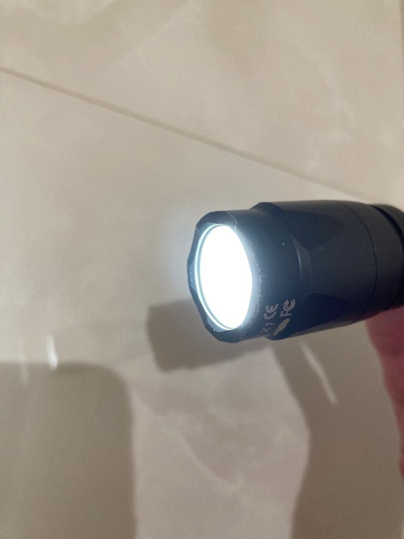 SureFire E1L OUTDOORSMAN LEDフラッシュライト