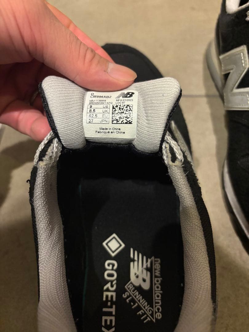 New Balance 996 GORE-TEX ブラック/シルバー