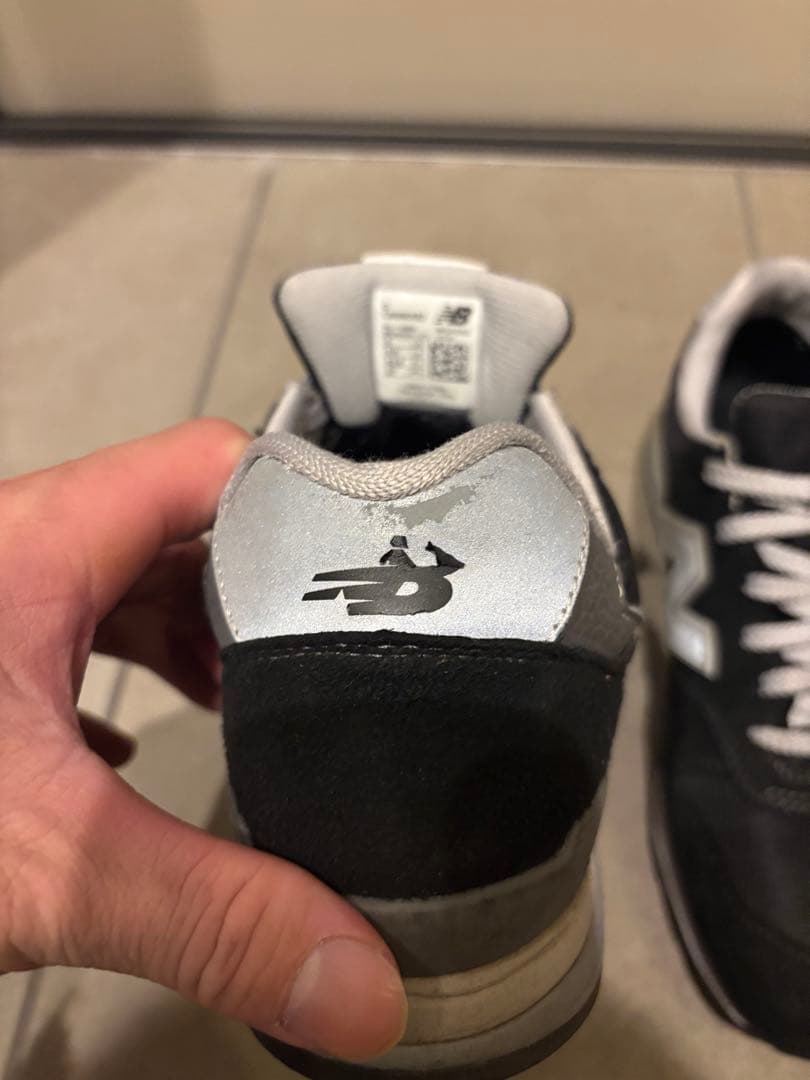 New Balance 996 GORE-TEX ブラック/シルバー