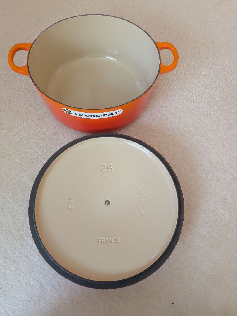 LE CREUSET 鋳鉄製両手鍋セット