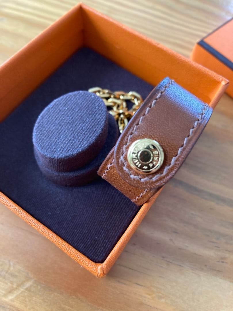 HERMES (エルメス )グローブホルダー ゴールド　未使用品