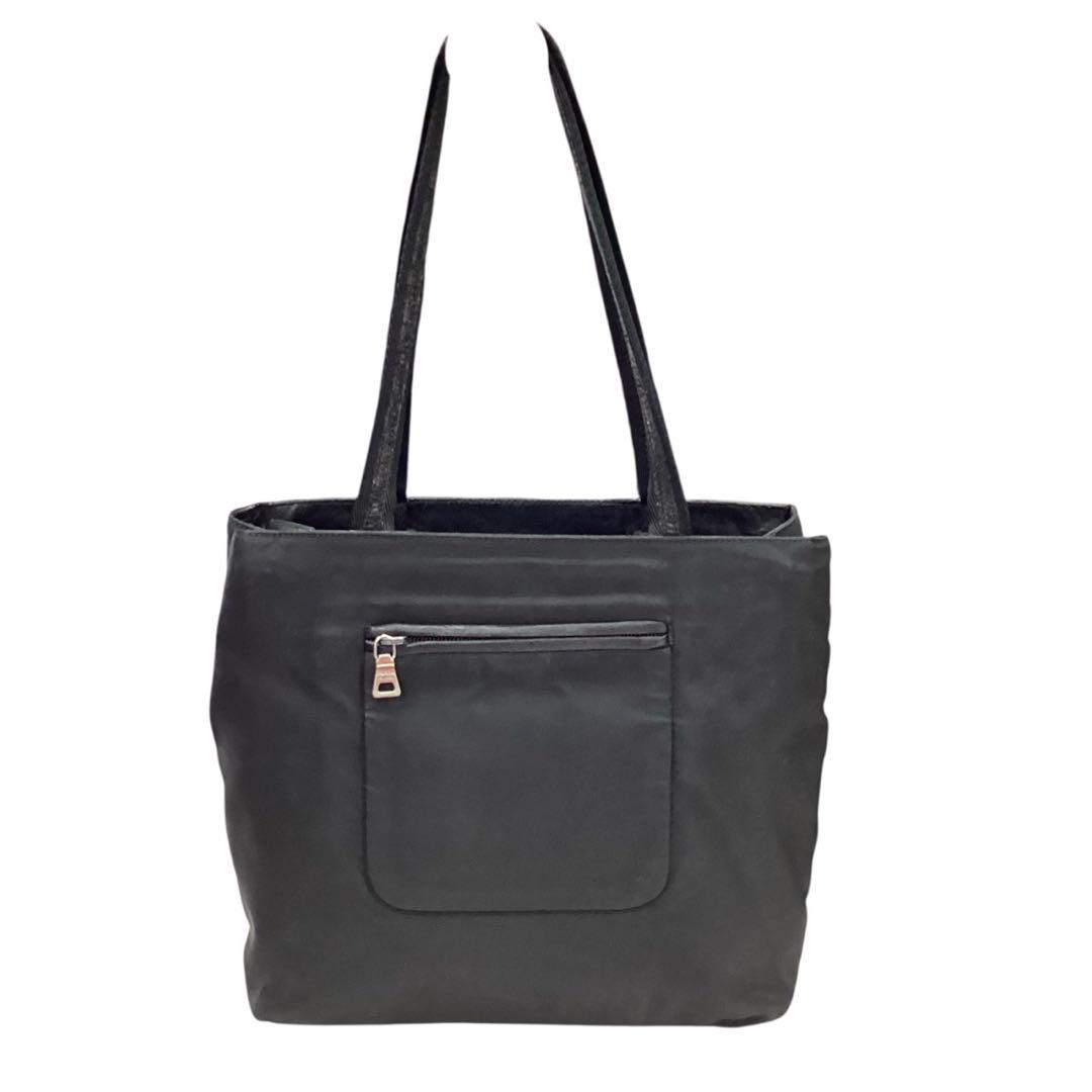 【PRADA】トライアングルプレート★ナイロントート★NERO【プラダ】