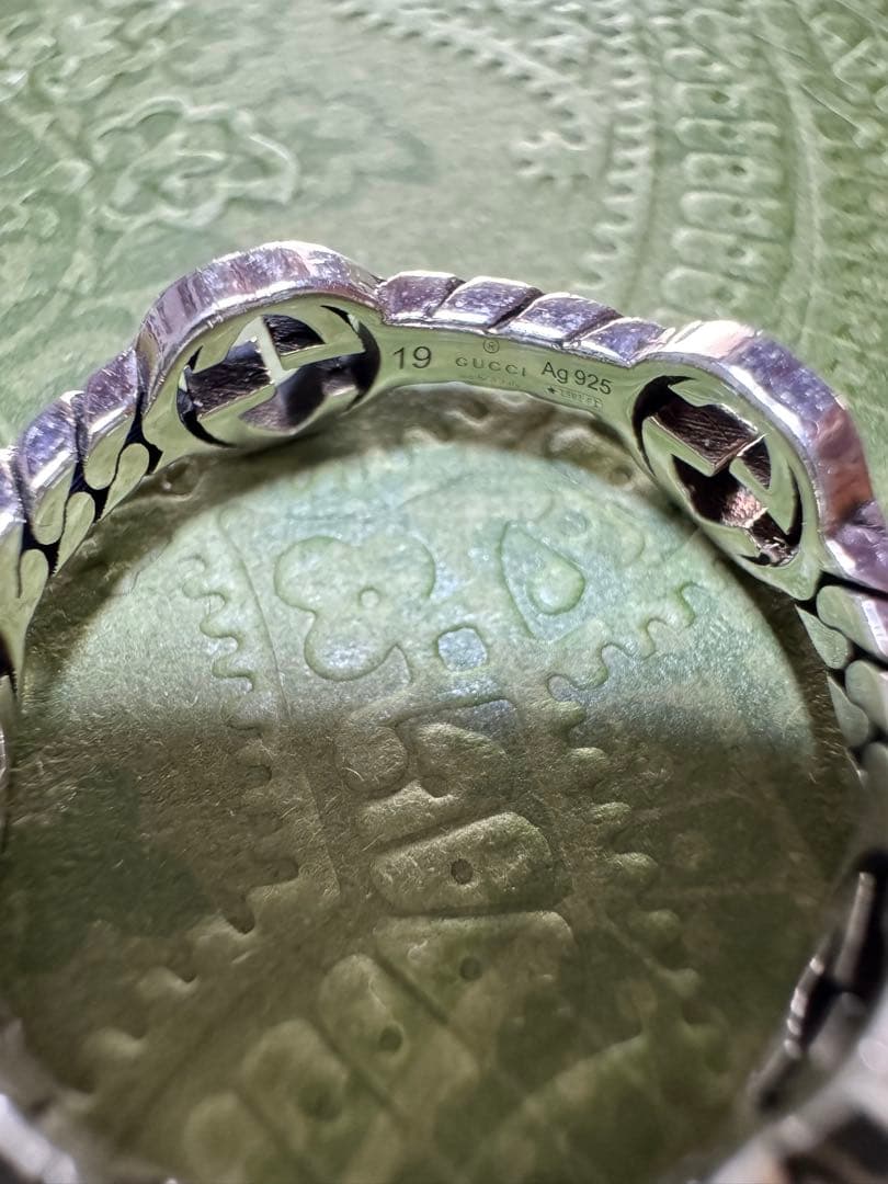 GUCCI インターロッキングリング