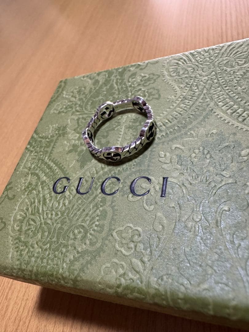 GUCCI インターロッキングリング
