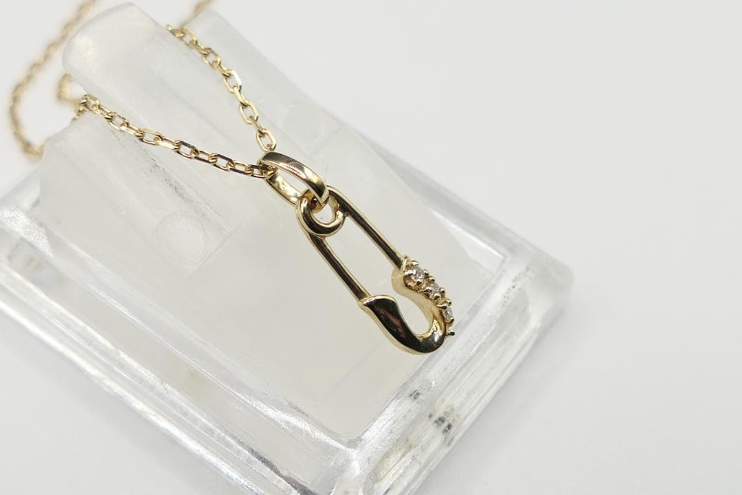 【在庫処分セール】新品　ライオンハート　K10　安全ピン　ダイヤ　ネックレス
