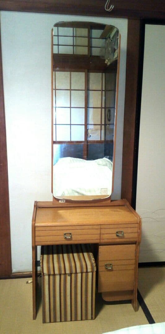 送料込み　昭和レトロな鏡台　ドレッサー