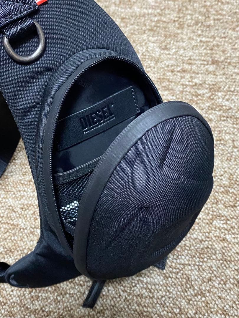 DIESEL ディーゼル 1DR-POD CROSSBODY ブラック