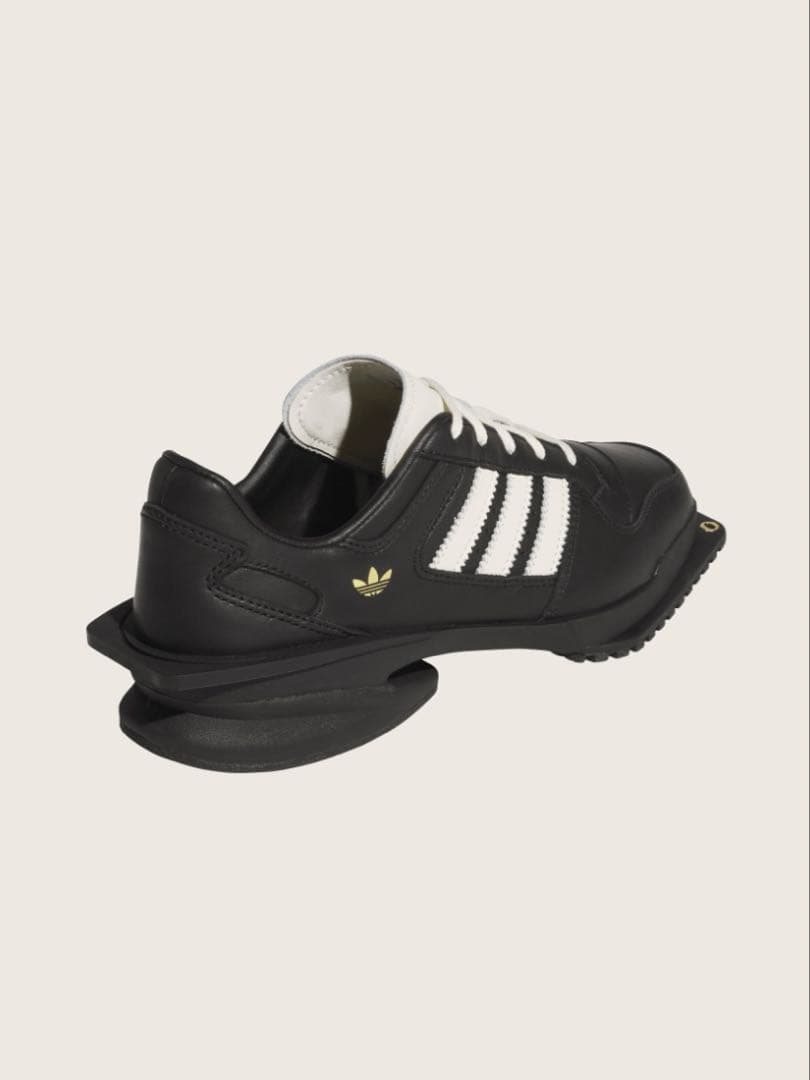 新品 adidas forum sq w cubism／BLACK 25cm