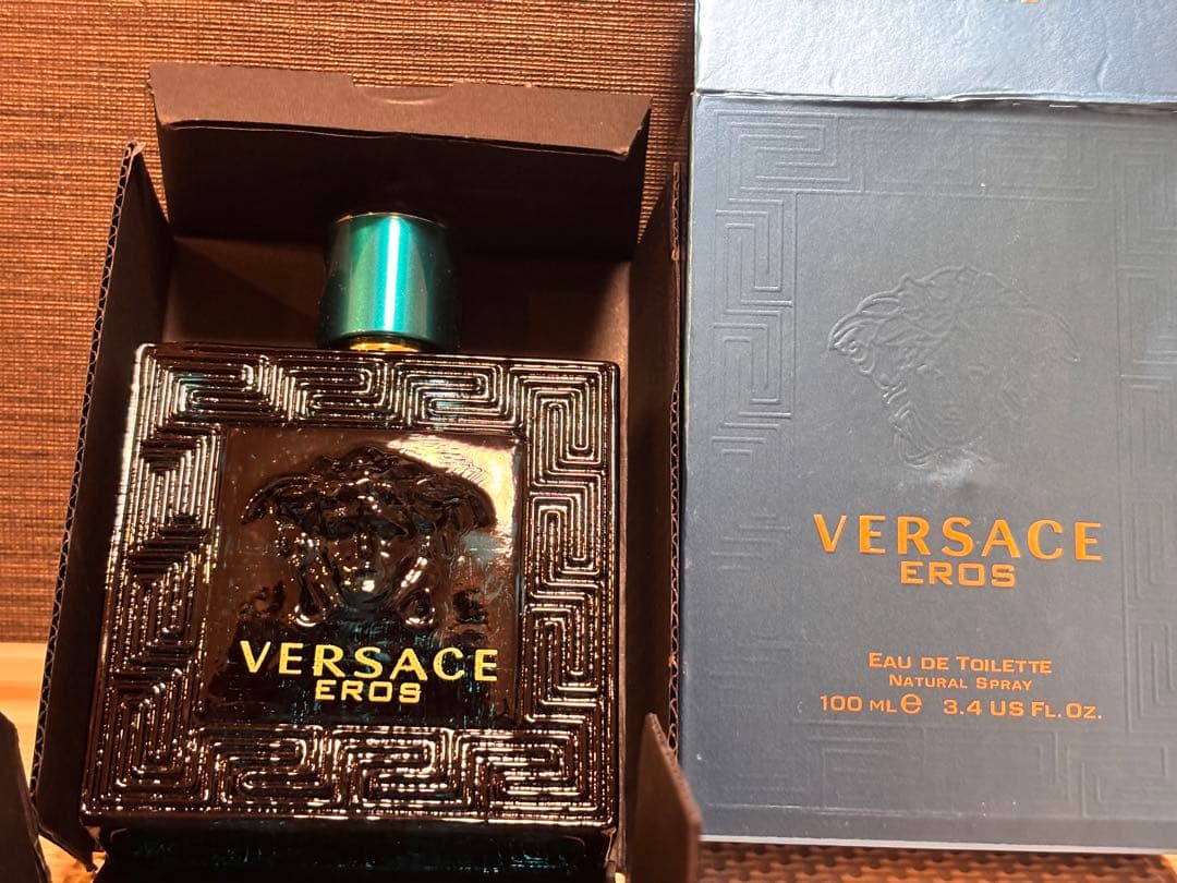 VERSACEヴェルサーチ エロス EDT スプレー 100ml×1