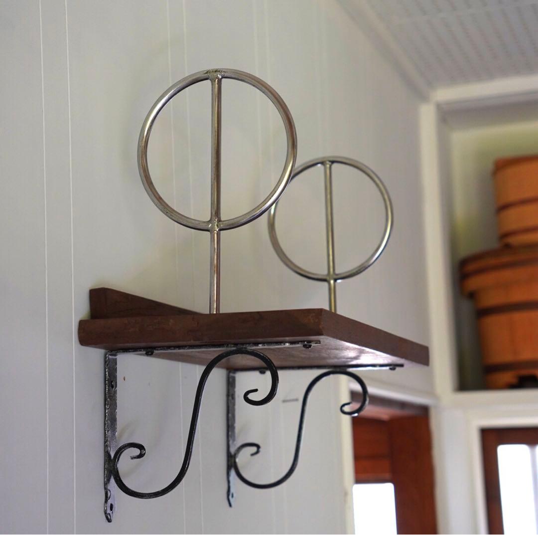 antique【wall shelf】シャビー　ブラケット　飾り棚　欅　無垢材