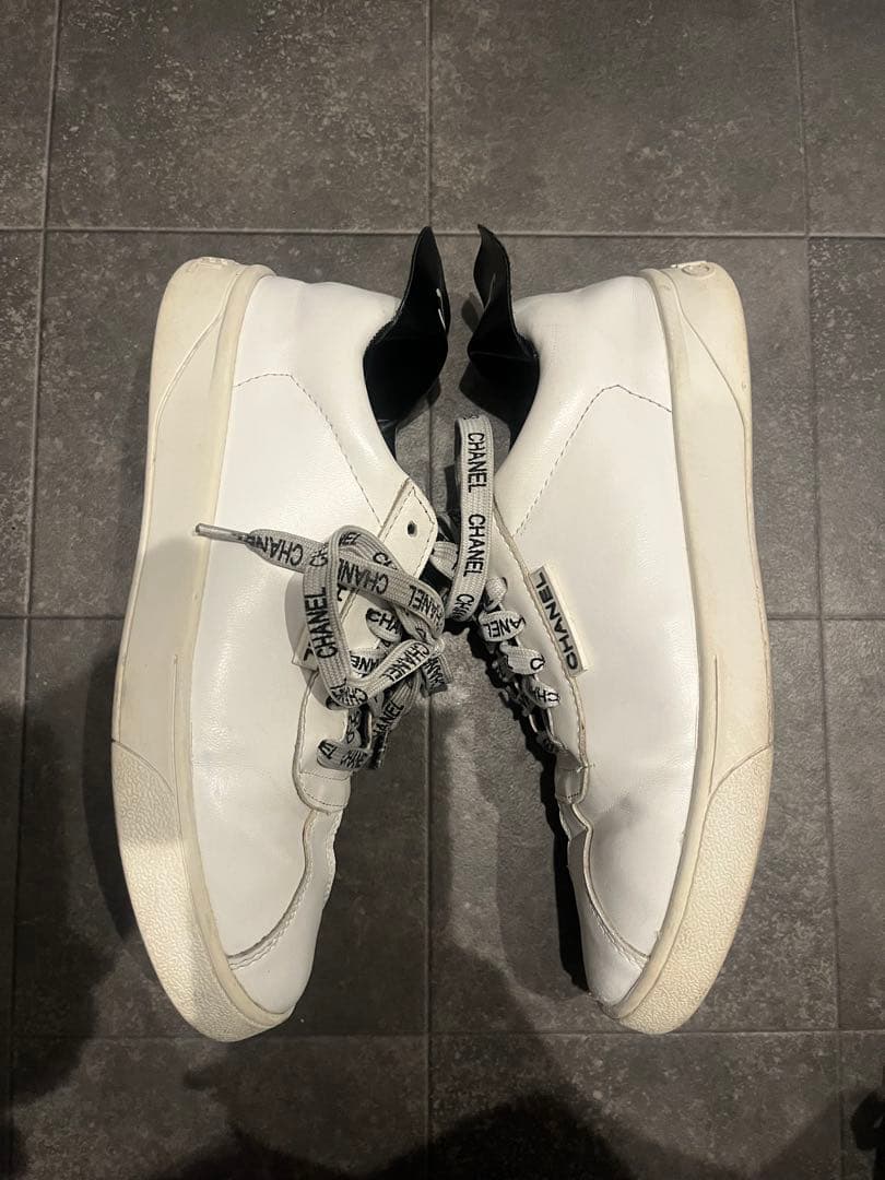 CHANEL♡クラシック　スニーカー　ココマーク　レザー　23.5 ホワイト