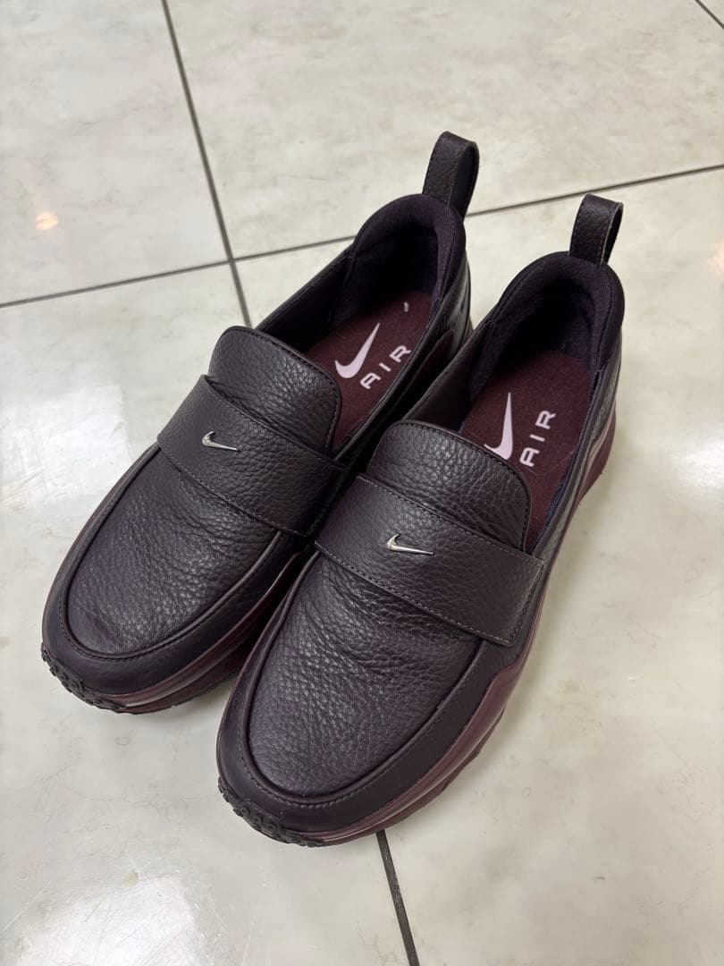 バ*ャ様 Nike ローファー