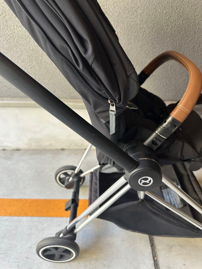 サイベックスミオスJP3 クローム　ブラウン　伊勢丹限定カラー　cybex