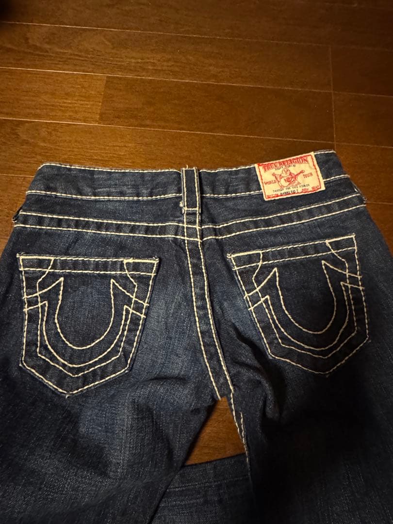 True Religion フレアパンツ ダークブルー