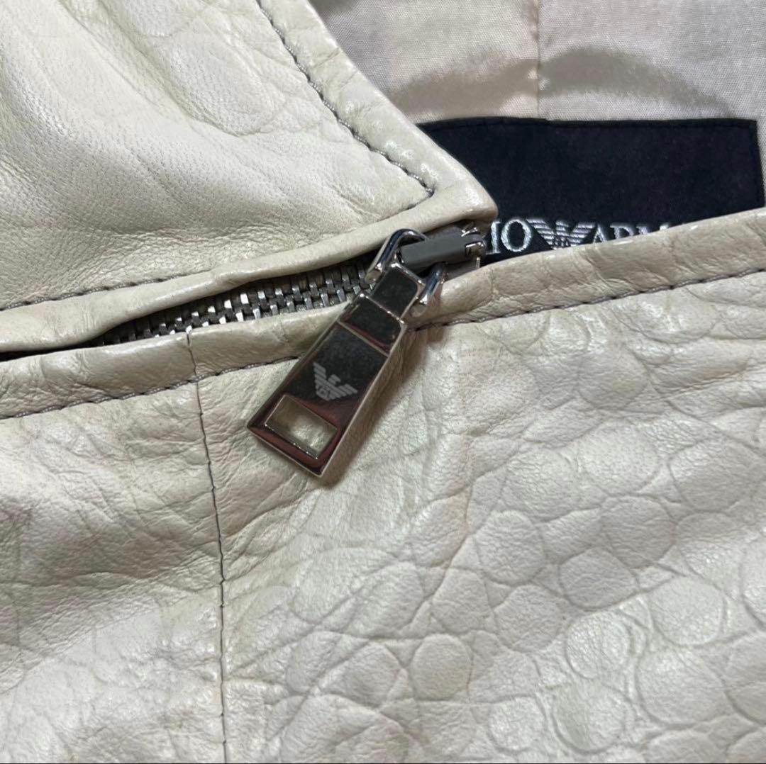 EMPORIO ARMANI ホワイトジャケット　ラムレザー