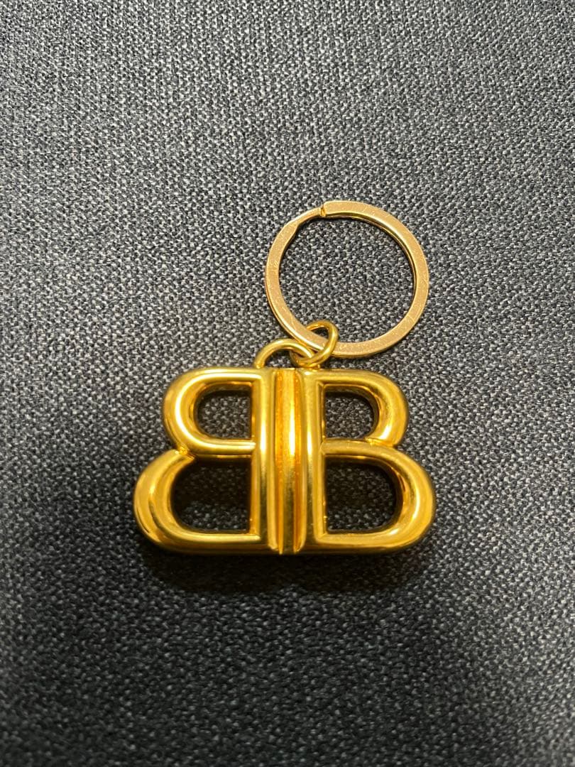 Balenciaga Paloma チャーム キーホルダー