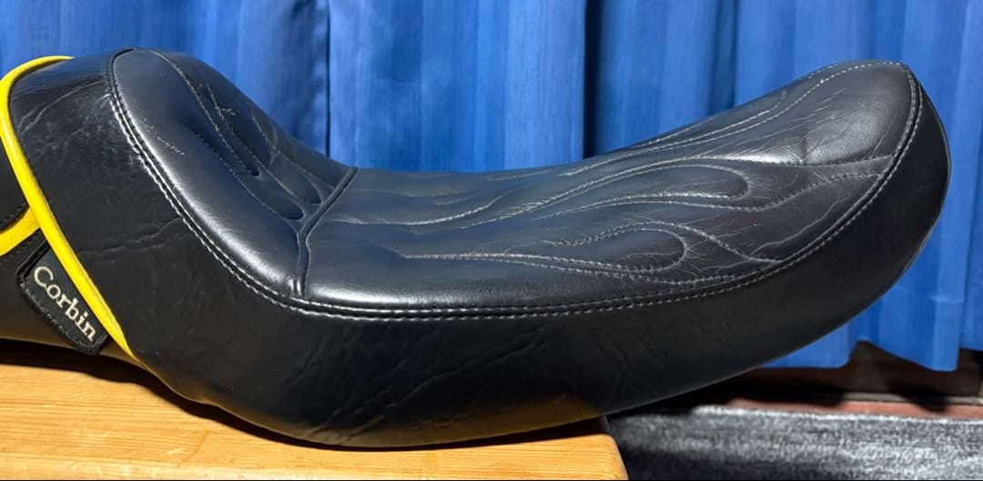 Jesus ハーレー スポーツスター Corbin コルビン ソロシート