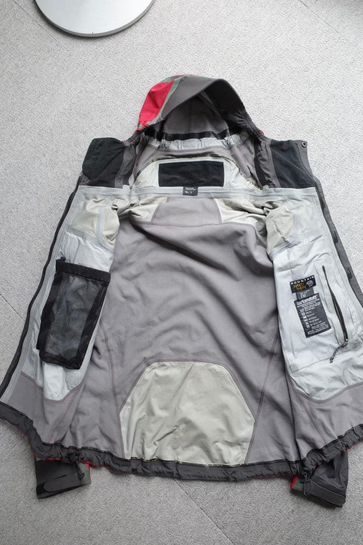 ジャケット・アウター 00's Mountain Hardwear tech nylon jacket
