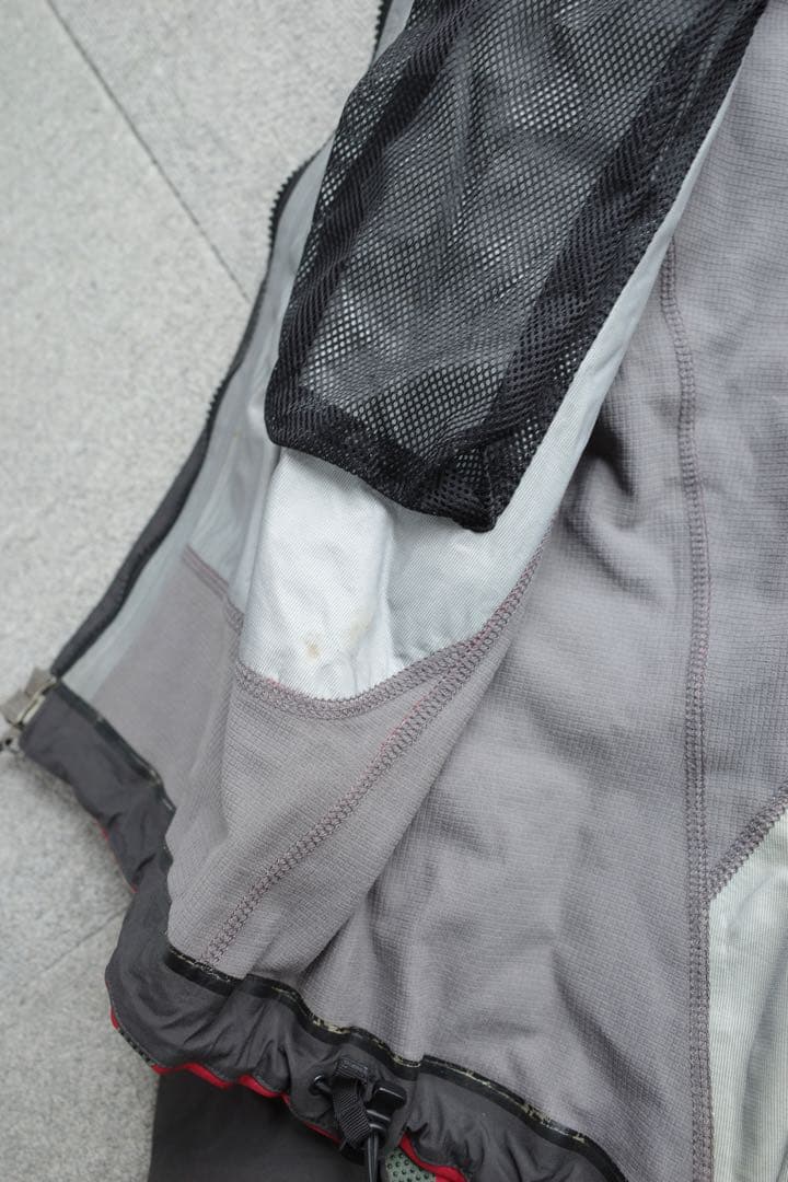 ジャケット・アウター 00's Mountain Hardwear tech nylon jacket