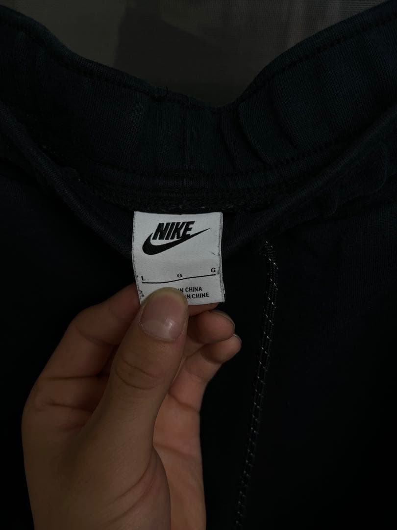 NIKE テックフリース　ブラック　上下セットアップ　白タグ　海外